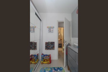 Quarto de apartamento para alugar com 2 quartos, 47m² em Cavalhada, Porto Alegre