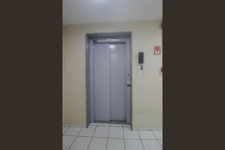 Apartamento para alugar com 47m², 2 quartos e 1 vaga Apartamento para alugar com 47m², 2 quartos e 1 vagaHall de entrada