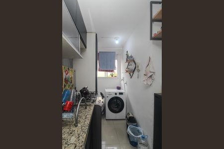 Apartamento para alugar com 47m², 2 quartos e 1 vaga Apartamento para alugar com 47m², 2 quartos e 1 vagaCozinha area de serviço