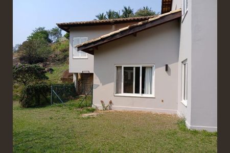 Casa à venda com 250m², 4 quartos e 2 vagas