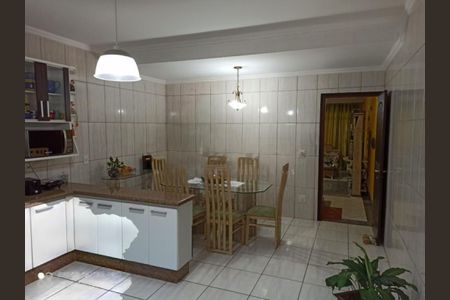 Casa à venda com 2 quartos, 180m² em Jardim Satelite, São Paulo