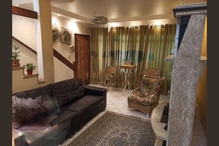 Casa à venda com 2 quartos, 180m² em Jardim Satelite, São Paulo