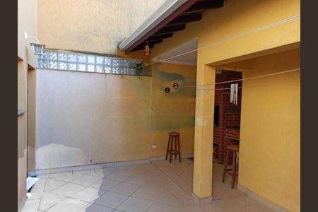 Casa à venda com 2 quartos, 180m² em Jardim Satelite, São Paulo