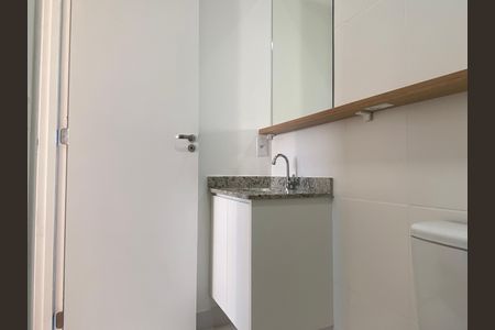 Apartamento para alugar com 54m², 2 quartos e 1 vaga Apartamento para alugar com 54m², 2 quartos e 1 vagaBanheiro da Suíte