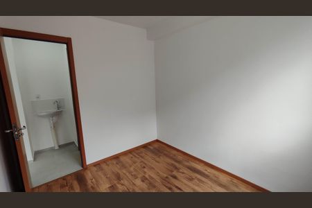 Quarto 2 de apartamento para alugar com 2 quartos, 34m² em Lageado, Ferraz de Vasconcelos