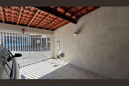 Casa à venda com 150m², 3 quartos e 2 vagas Casa à venda com 150m², 3 quartos e 2 vagasGaragem