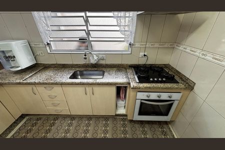 Casa à venda com 150m², 3 quartos e 2 vagas Casa à venda com 150m², 3 quartos e 2 vagasCozinha