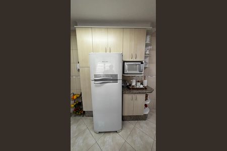 Casa à venda com 150m², 3 quartos e 2 vagas Casa à venda com 150m², 3 quartos e 2 vagasCozinha