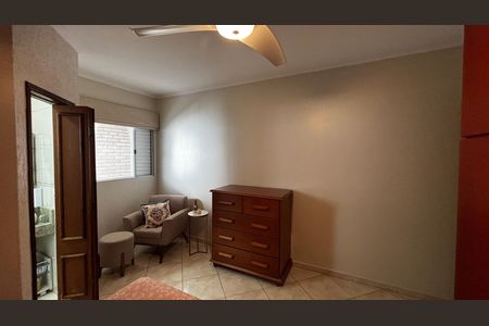 Casa à venda com 150m², 3 quartos e 2 vagas Casa à venda com 150m², 3 quartos e 2 vagasSuite