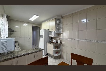 Casa à venda com 150m², 3 quartos e 2 vagas Casa à venda com 150m², 3 quartos e 2 vagasCozinha