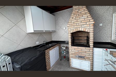 Casa à venda com 150m², 3 quartos e 2 vagas Casa à venda com 150m², 3 quartos e 2 vagasQuintal - Area de Serviço