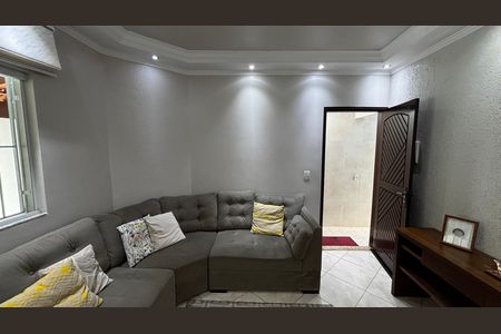 Casa à venda com 150m², 3 quartos e 2 vagas Casa à venda com 150m², 3 quartos e 2 vagasSala