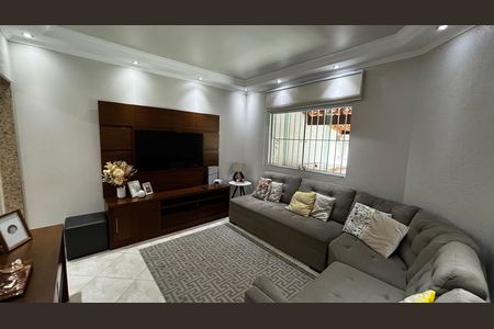 Casa à venda com 150m², 3 quartos e 2 vagas Casa à venda com 150m², 3 quartos e 2 vagasSala