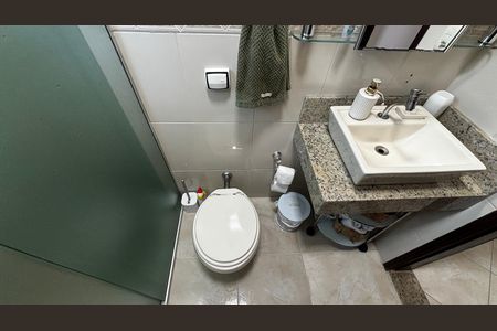Casa à venda com 150m², 3 quartos e 2 vagas Casa à venda com 150m², 3 quartos e 2 vagasBanheiro