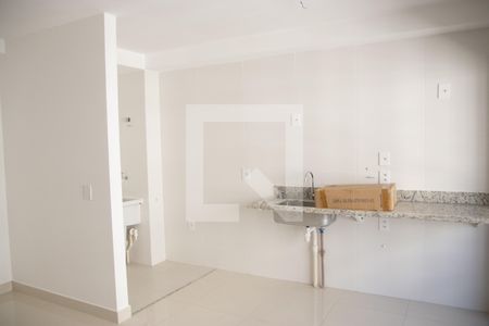 Apartamento para alugar com 64m², 2 quartos e 1 vaga Apartamento para alugar com 64m², 2 quartos e 1 vagaCozinha e Área de Serviço
