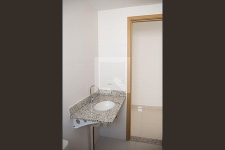 Apartamento para alugar com 64m², 2 quartos e 1 vaga Apartamento para alugar com 64m², 2 quartos e 1 vagaBanheiro da Suíte
