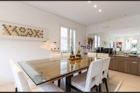 Casa à venda com 4 quartos, 533m² em Jardim Petropolis, São Paulo