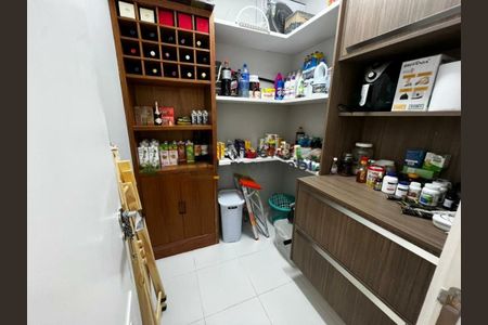 Apartamento à venda com 168m², 4 quartos e 3 vagas