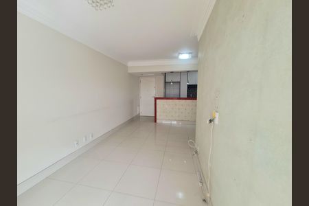 Sala de apartamento para alugar com 3 quartos, 82m² em Gopouva, Guarulhos