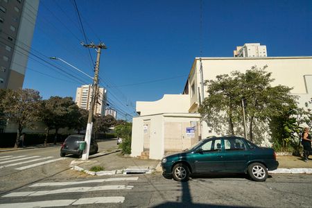 Casa para alugar com 135m², 2 quartos e 2 vagasFachada