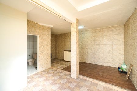 Casa para alugar com 135m², 2 quartos e 2 vagasQuintal