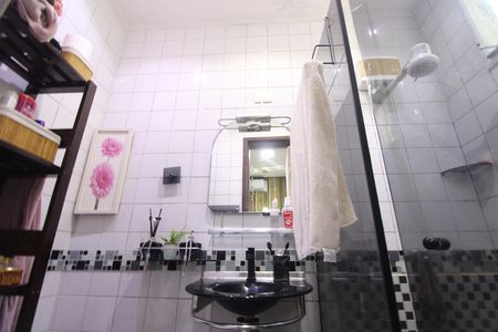 Casa de condomínio à venda com 340m², 5 quartos e 2 vagasBanheiro da suíte 2/3