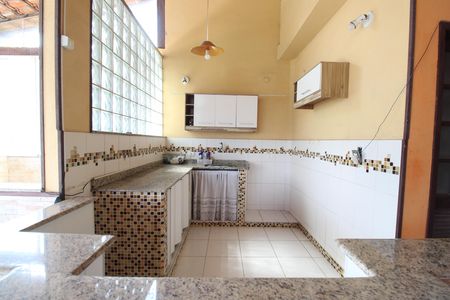 Casa de condomínio à venda com 340m², 5 quartos e 2 vagasTerraço - Cozinha