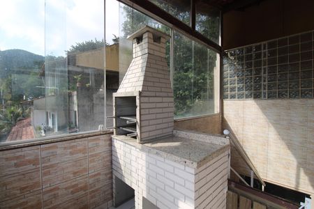 Casa de condomínio à venda com 340m², 5 quartos e 2 vagasTerraço - Churrasqueira