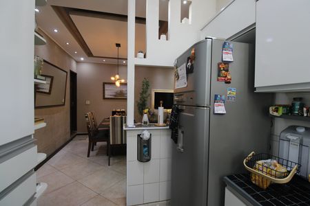 Cozinha de casa de condomínio à venda com 5 quartos, 340m² em Tanque, Rio de Janeiro