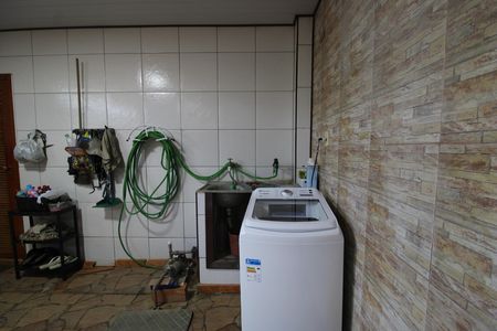 Casa de condomínio à venda com 340m², 5 quartos e 2 vagasÁrea de serviço