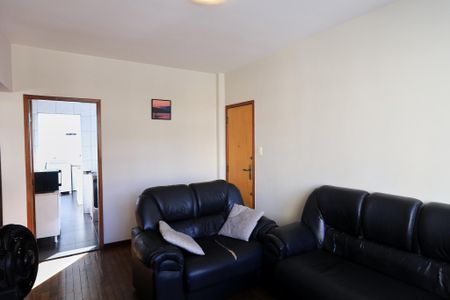 Apartamento à venda com 82m², 2 quartos e 1 vaga Apartamento à venda com 82m², 2 quartos e 1 vagaSala