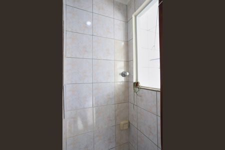 Banheiro de serviço de apartamento à venda com 2 quartos, 82m² em Floresta, Belo Horizonte