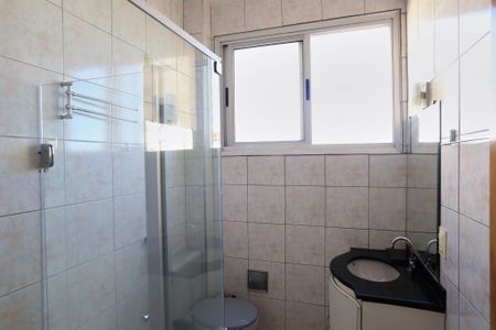 Apartamento à venda com 82m², 2 quartos e 1 vaga Apartamento à venda com 82m², 2 quartos e 1 vagaBanheiro