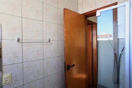 Apartamento à venda com 82m², 2 quartos e 1 vaga Apartamento à venda com 82m², 2 quartos e 1 vagaBanheiro