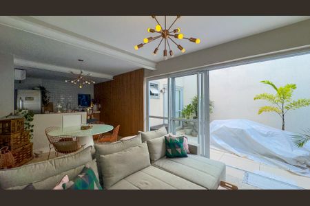 Casa para alugar com 120m², 2 quartos e 1 vagaSala e Cozinha