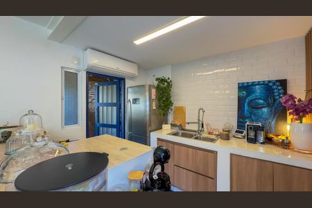 Casa para alugar com 120m², 2 quartos e 1 vagaSala e Cozinha