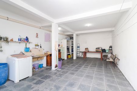 Casa à venda com 1504m², 4 quartos e 2 vagasCasa 1 - Área de Serviço / Quintal