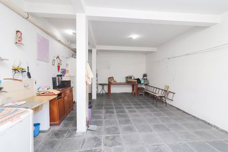 Casa à venda com 1504m², 4 quartos e 2 vagasCasa 1 - Área de Serviço / Quintal