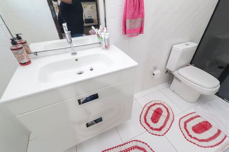 Casa à venda com 1504m², 4 quartos e 2 vagasCasa 2 - Banheiro