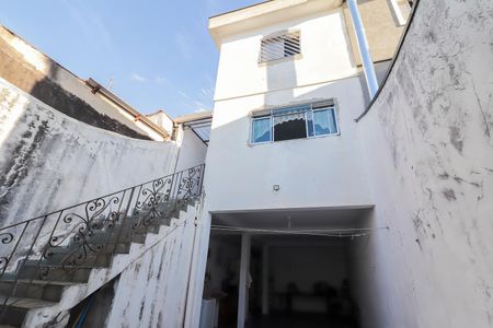 Casa à venda com 1504m², 4 quartos e 2 vagasCasa 1 - Área de Serviço / Quintal