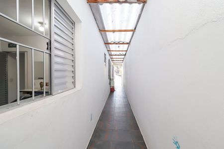 Casa à venda com 1504m², 4 quartos e 2 vagasCasa 1 - Corredor Externo