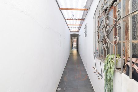 Casa à venda com 1504m², 4 quartos e 2 vagasCasa 1 - Corredor Externo