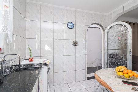 Casa à venda com 1504m², 4 quartos e 2 vagasCasa 1 - Cozinha
