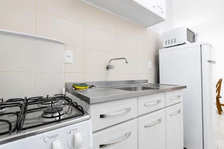 Cozinha de apartamento para alugar com 1 quarto, 42m² em Centro Histórico, Porto Alegre