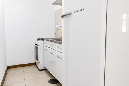 Cozinha de apartamento para alugar com 1 quarto, 42m² em Centro Histórico, Porto Alegre