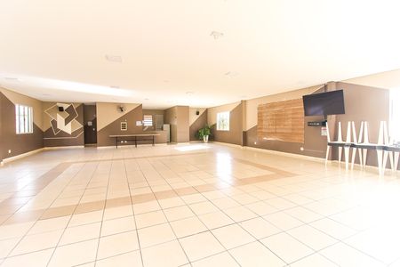 Apartamento para alugar com 42m², 2 quartos e 1 vaga Apartamento para alugar com 42m², 2 quartos e 1 vagaÁrea comum - Salão de festas