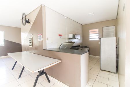 Apartamento para alugar com 42m², 2 quartos e 1 vaga Apartamento para alugar com 42m², 2 quartos e 1 vagaÁrea comum - Salão de festas
