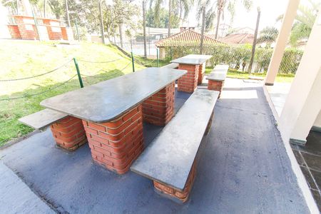 Apartamento para alugar com 42m², 2 quartos e 1 vaga Apartamento para alugar com 42m², 2 quartos e 1 vagaÁreas comuns - Churrasqueiras