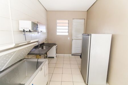 Apartamento para alugar com 42m², 2 quartos e 1 vaga Apartamento para alugar com 42m², 2 quartos e 1 vagaÁrea comum - Salão de festas