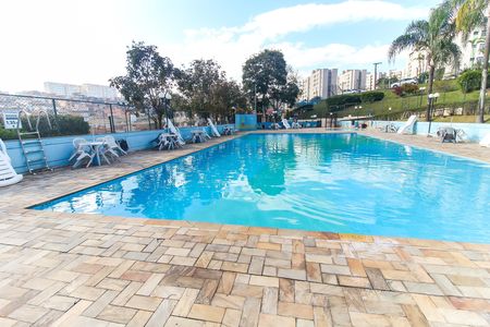 Apartamento para alugar com 42m², 2 quartos e 1 vaga Apartamento para alugar com 42m², 2 quartos e 1 vagaÁrea comum - Piscina
